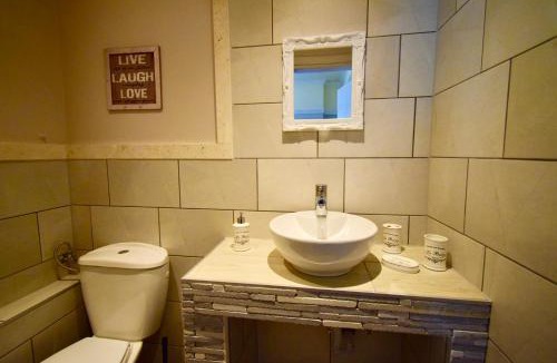 Stavroupoli Apartment | Comfort room