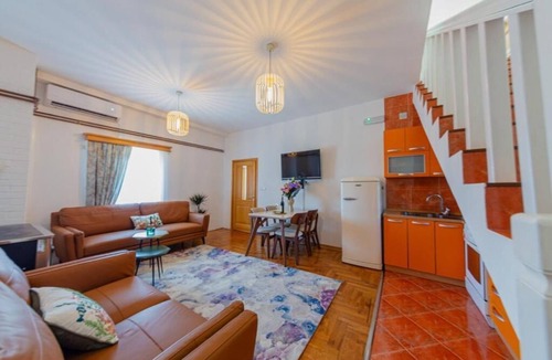 Podgorica Villa | Comfortable 3BR Family Villa with Pool in Podgorica