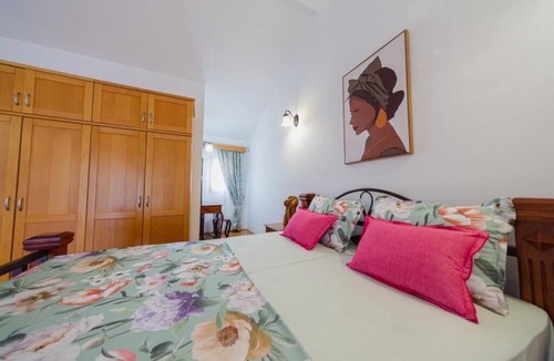 Podgorica Villa | Comfortable 3BR Family Villa with Pool in Podgorica