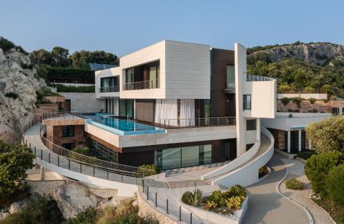 Montenegro Coast Apartment | CONTiNUUM