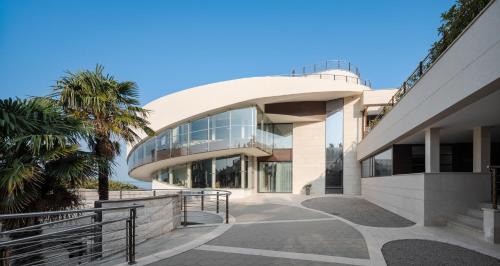 Montenegro Coast Apartment | CONTiNUUM
