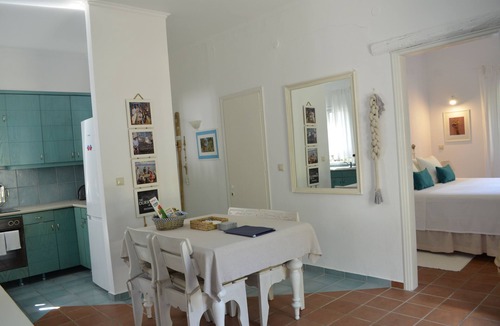 Kontokali Cottage | Corfu Beach Cottage - Durrells Dressing Rooms