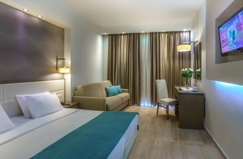 Katerini Hotel | Cosmopolitan Hotel by GHH