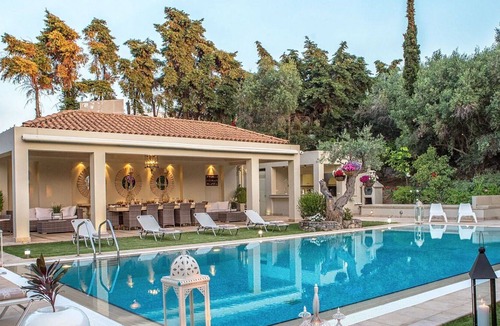 Chalcis Apartment | Cosy apartment for 2 people with A/C, pool, TV, terrace and parking