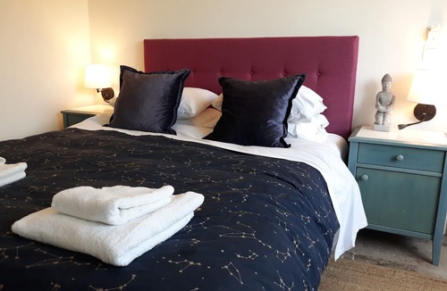 Gouvia House | Cosy Garden View Studio with Pool Access – Pierhouse Gouvia
