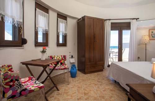 Ialyssos Apartment | Cosy studio ARMONIA for 2 persons with great sea views in Rhodes-Ialysos