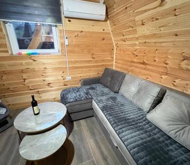Montenegro House | Cottage Cabins Brskovo