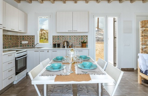 Plintri House | Country house "Lotus Home Mykonos" with sea view, balcony & Wi-Fi