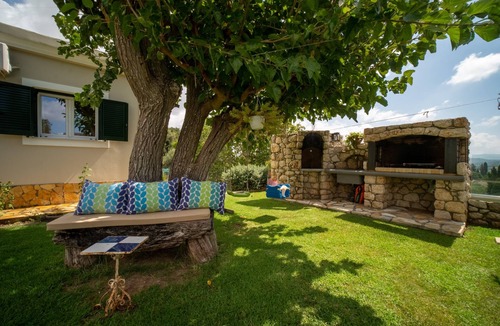 Corfu Town House | Country House with Private Balcony