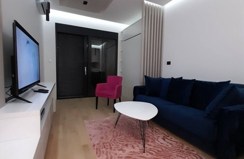 Zeljeznica House | Couples Getaway Studio Apartment with Terrace