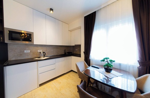 Sutomore Apartment | Cozy 1-bedroom apartment in soothing Sutomore with AC