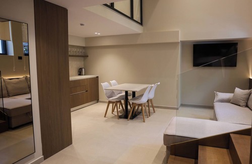 Qender Apartment | Cozy 2-bedroom duplex apartment in Saranda