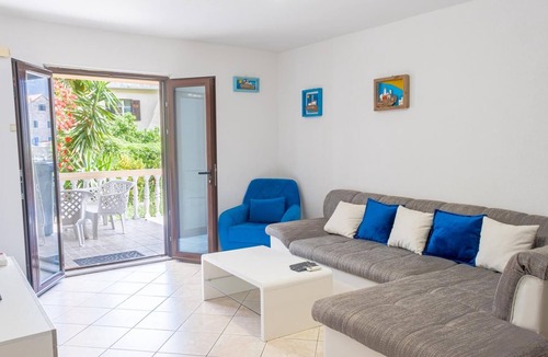 Donji Stoliv Apartment | Cozy and Chic Vacation Flat near Sea in Montenegro