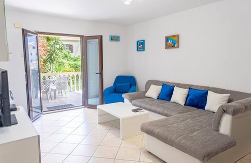 Donji Stoliv Apartment | Cozy and Chic Vacation Flat near Sea in Montenegro