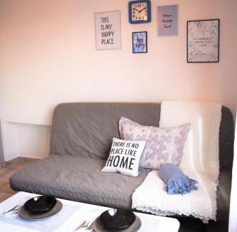 Komotini Apartment | Cozy and Modern