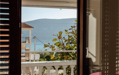 Topla Apartment | Cozy Apartment In Herceg Novi With House Sea View