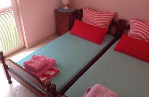 Radovici Apartment | Cozy apartment in Radovići 75 m² with mountain view