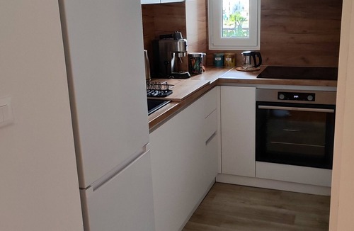 Podgorica House | Cozy apartment in tranquil Podgorica with WiFi, AC