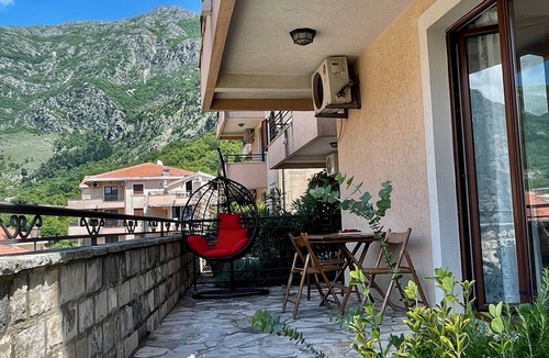 Risan Apartment | Cozy apartment "Olive" in Risan, Montenegro - near the Bay of Kotor.