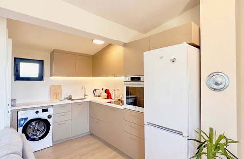 Petrovac Apartment | Cozy Apartment with Breathtaking Views, Private Terrace Wi-Fi & Air Conditioner