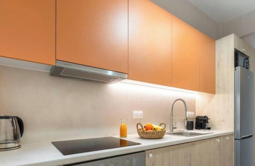Athens Apartment | Cozy Athens Home | 2BR | Sleeps 5 | Near Acropolis