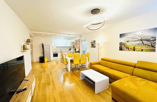 Bar Condo | Cozy charming 2-bedroom, perfect for families, with AC, WiFi in terrific Bar