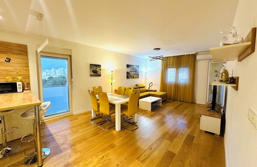 Bar Condo | Cozy charming 2-bedroom, perfect for families, with AC, WiFi in terrific Bar