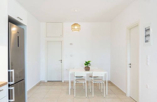 Oropos Apartment | Cozy Coastal Apartment in Oropos! Perfect for Relaxing Getaways!