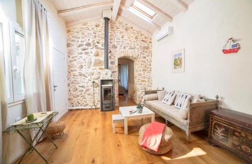 Liapades House | Cozy eco cottage
