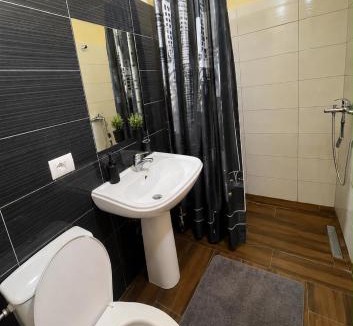 Shkembi i Kavajes House | Cozy Family Apartment Near the Beach