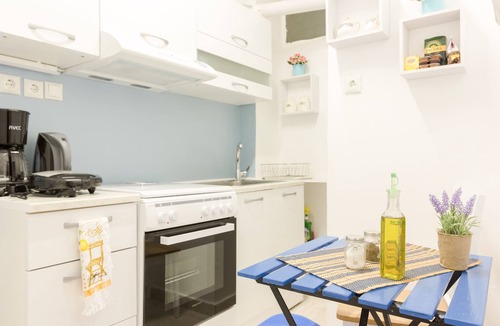 Filopappou House | Cozy Flat in hip Koukaki, just off Filopappou Hill