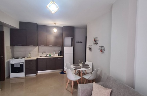 Ano Poli Apartment | COZY GOLD APPARTMENT #FREE PARKING#