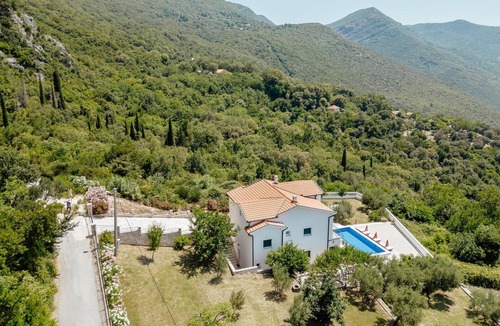 Sasovici House | Cozy home in Herceg Novi