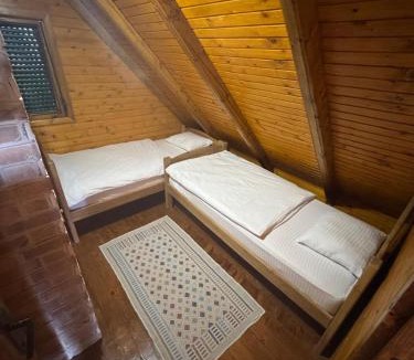 Razvrsje Ski Chalet | Cozy home under mountain