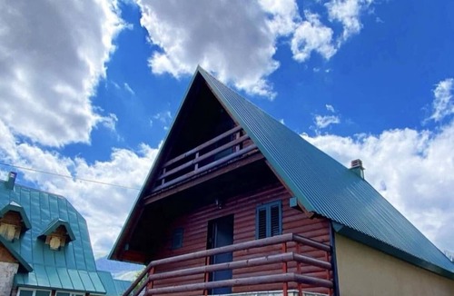 Zabljak House | Cozy Mountain Villa with Stunning Views near Savin Kuk