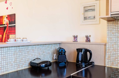 Filiatra Apartment | Cozy Studio w Balcony in the Center of Filiatra