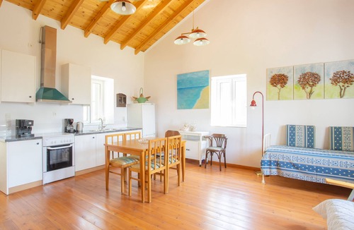Marantochori House | Cozy Village House in Marantochori with Stunning Hill Views