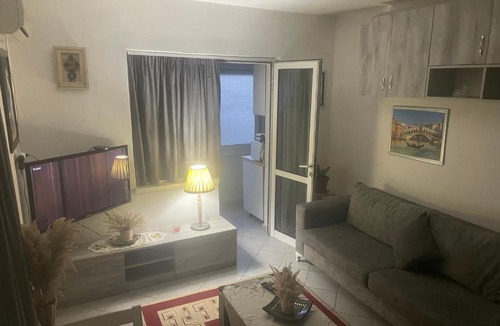 Tirana Apartment | Cozzy Cottage