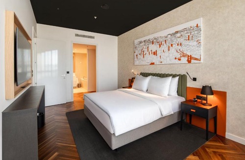 Podgorica Hotel | Crowne Plaza Podgorica by IHG