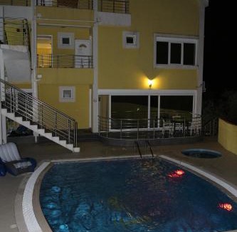 Ratisevina Apartment | Crypto Hills Montenegro