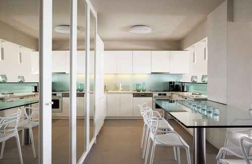 Voula Apartment | Crystal Green Residences Voula