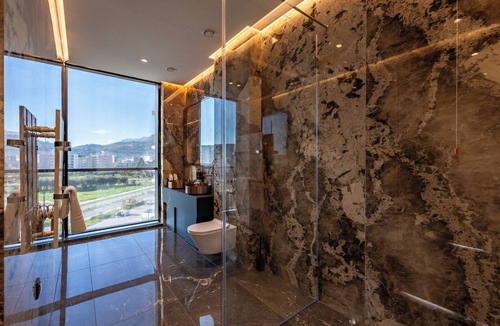 Bar Hotel | Cube