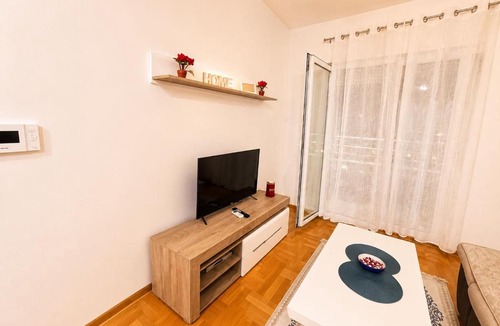 Rozino Apartment | Cujana