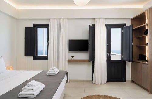 Fira Hotel | CUORE SANTO SUITES