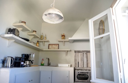 Tholos Villa | Cycladic apartment with jacuzzi