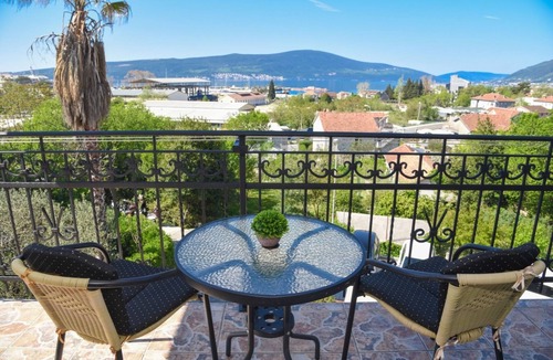 Tomicici Apartment | D&D Apartments Tivat - Apartment with 2 beds - No.7