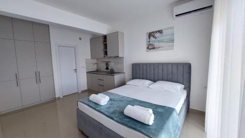 Bar Apartment | D&M Studio Apartments