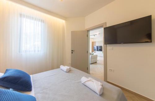 Risan Apartment | D Star - New Luxury Apartment with Big Balcony Bay View