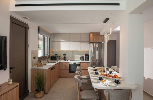 Polirizos Villa | Daily Cleaning,Beachfront & Cretan Meals by etouri