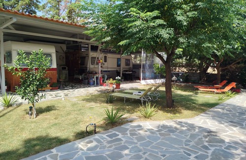 Nea Potidaia House | DamAnda_mare/Camper 1. Cozy & lux 2-bedroom caravan in a peaceful area of Portes